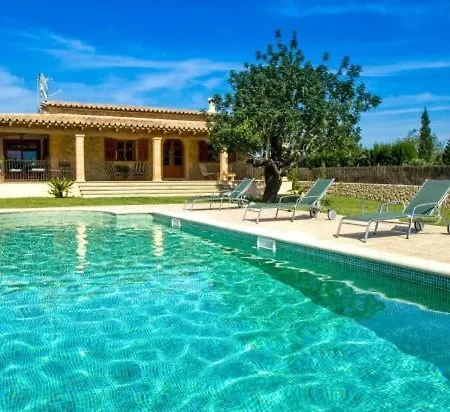 Villa Sleeps 4 With Pool Air Con And Wifi Pollença