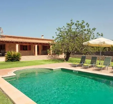Sleeps 4 With Pool Air Con And Wifi * Pollença