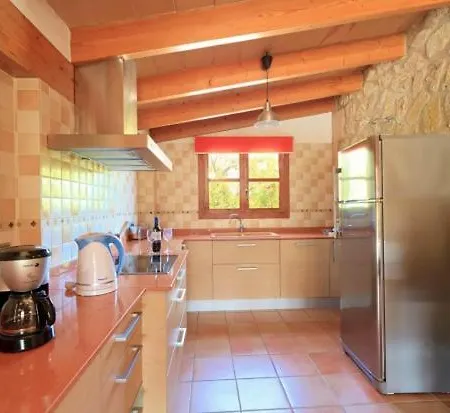 Sleeps 4 With Pool Air Con And Wifi *
